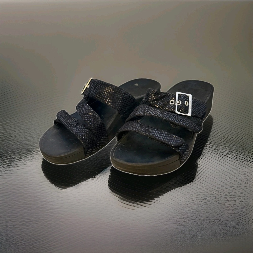 Vionic Sandals Women's Skylar Slip On Comfort Black Faux Leather Sz 8